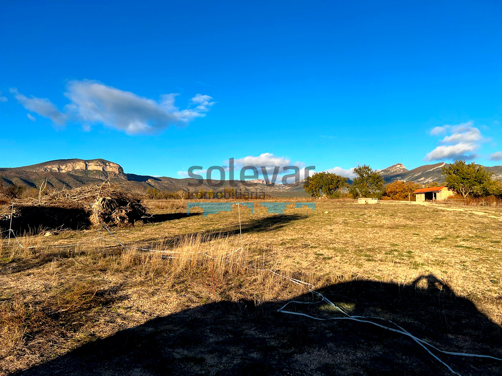 RUSTIC LAND WITH ERA AND VIEWS OF FIGUEROLA D'ORCAU
