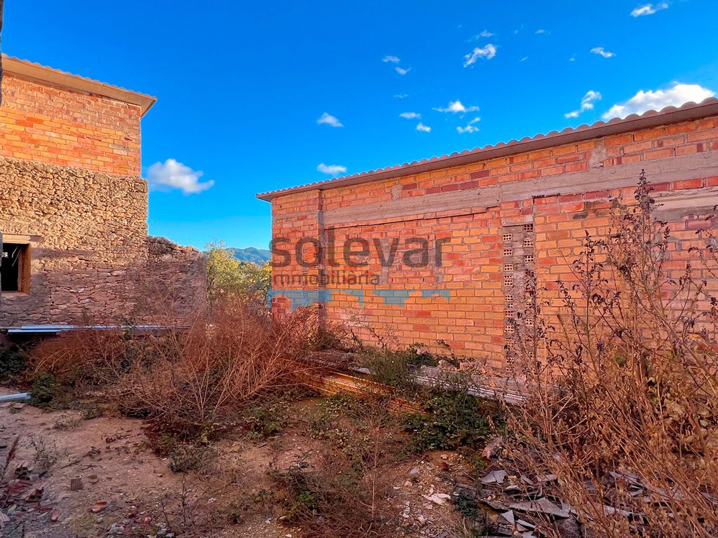 RUSTIC LAND WITH ERA AND VIEWS OF FIGUEROLA D'ORCAU