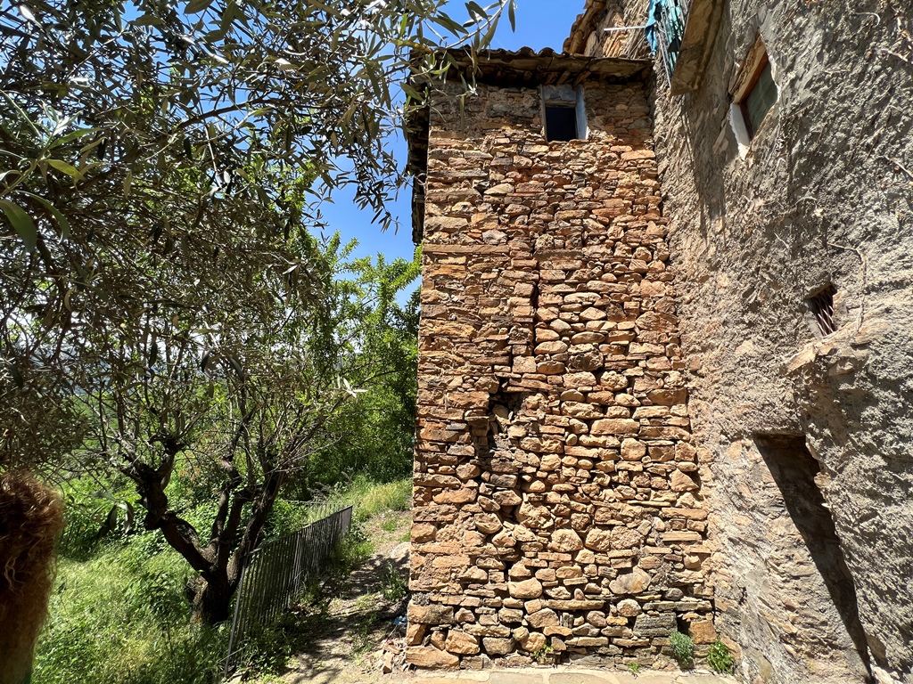 HAUS ZUM VERKAUF IN ERINYÀ